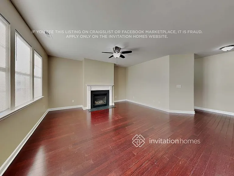 577 Rolling Meadows Dr — Photo 5