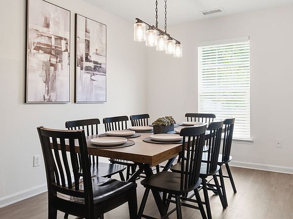 4th image of 7149 Cobden Ln