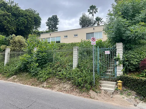 18048 Karen Dr Photo 1