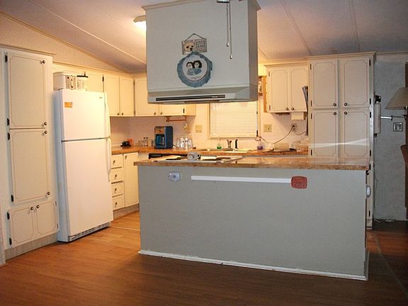5th image of 285 Palm Cove Dr