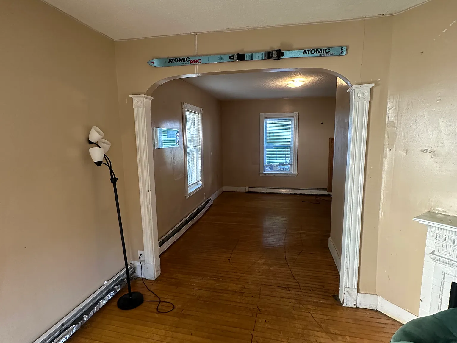 4 bed, 1.5 bath, 3000 sqft, $3,000 — Photo 2