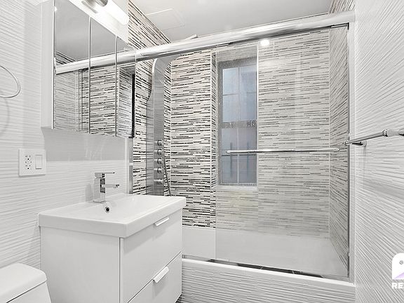 5th image of 476 W 165th St APT 3C