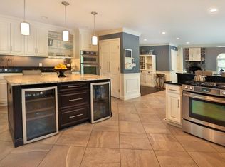 25 Rivercrest Dr, West Newbury, MA 01985