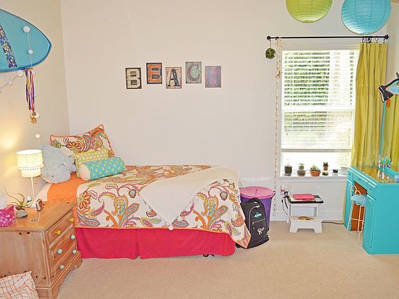 4th image of 1525 Emma Ln
