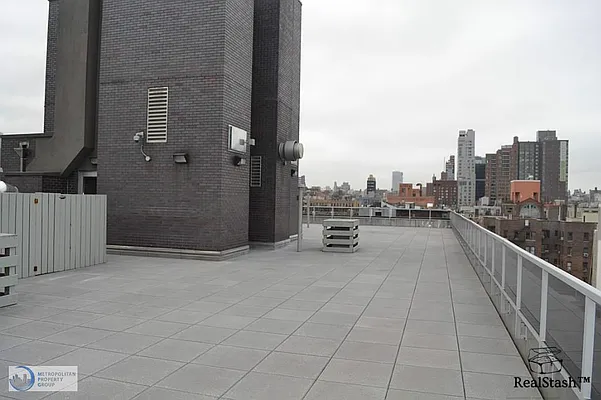 Rented by Metropolitan Property Group | media 44