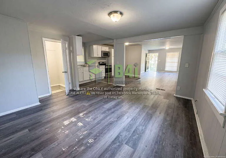 451 Fairlock Ln NW — Photo 4
