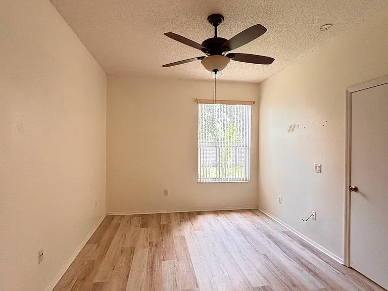 13218 Summerton Dr — Photo 5