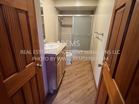 5th image of 1185 E Hiawatha Dr