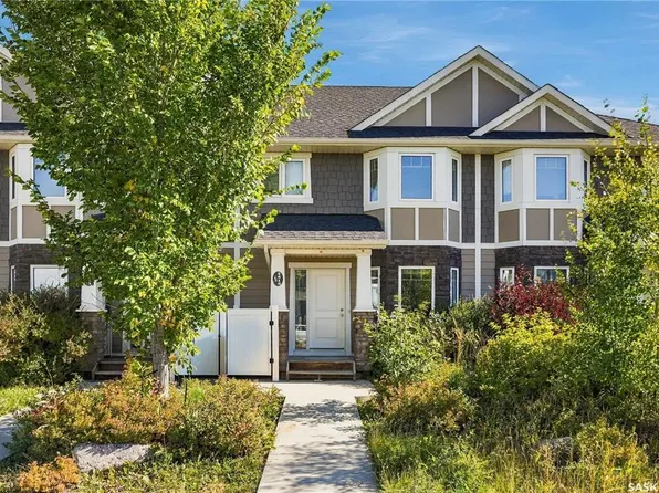 1415 Hunter ROAD, Saskatoon, SK S7T 0T4