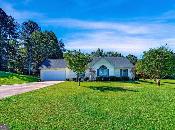 131 Twelve Oaks Dr, Lagrange, GA 30241