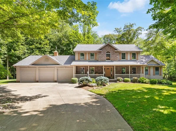 1380 Independence Dr, Orrville, OH 44667