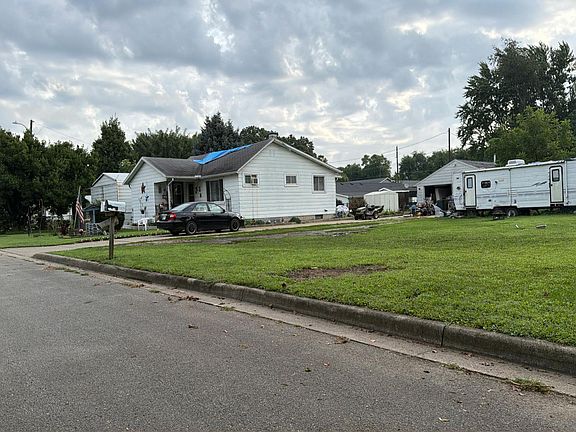 2nd image of 2039 N 31st St