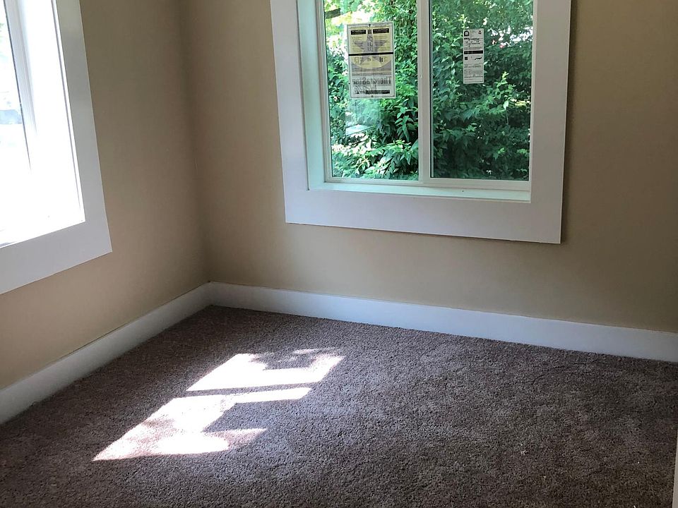 2nd image of 205 Cook Ave