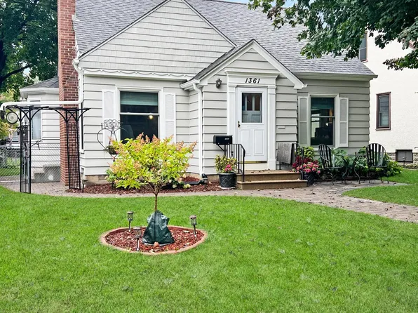 1361 Highland Pkwy, Saint Paul, MN 55116