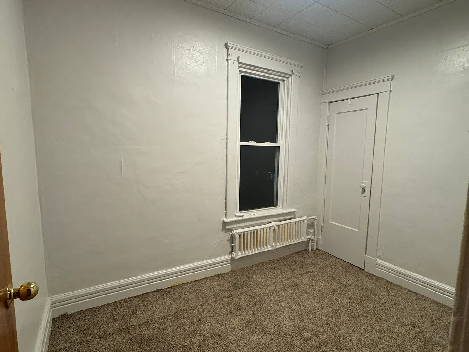 598 Morris St — Photo 4