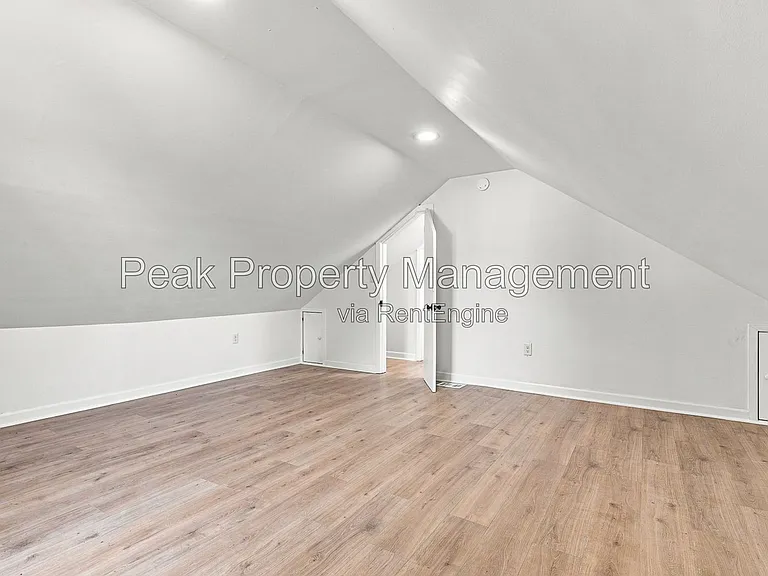 2958 Winston Churchill Dr — Photo 17