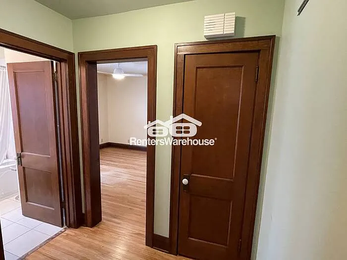 826 1st St NW — Photo 10