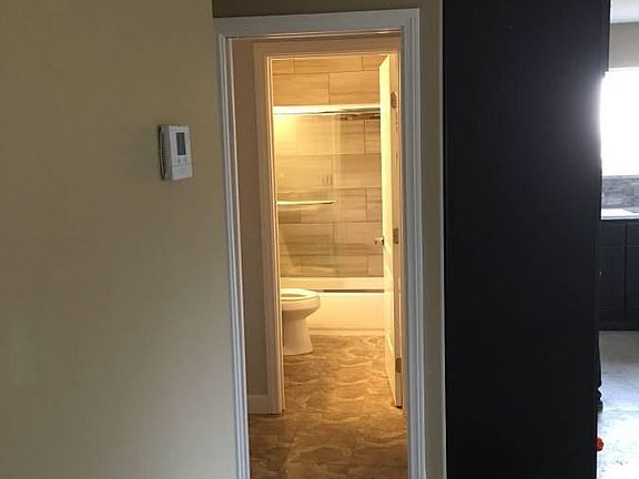 4th image of 5402 Alum Rock Ave
