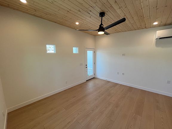 5th image of 38702 Paradise Way