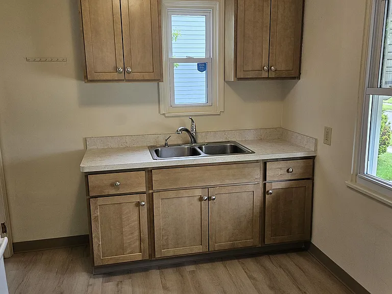 20901 Fuller Ave — Photo 4
