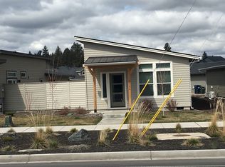 1526 NE Butler Market Rd, Bend, OR 97701