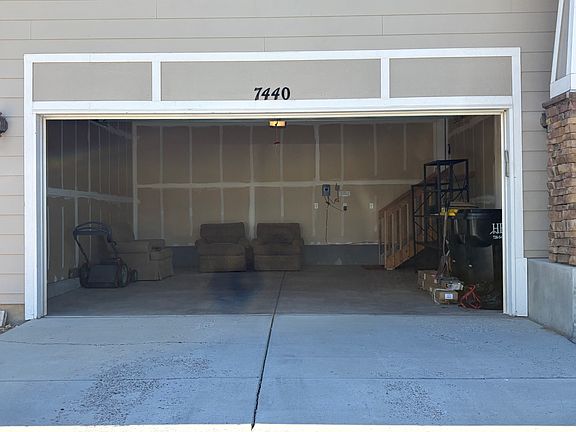 2 car garage