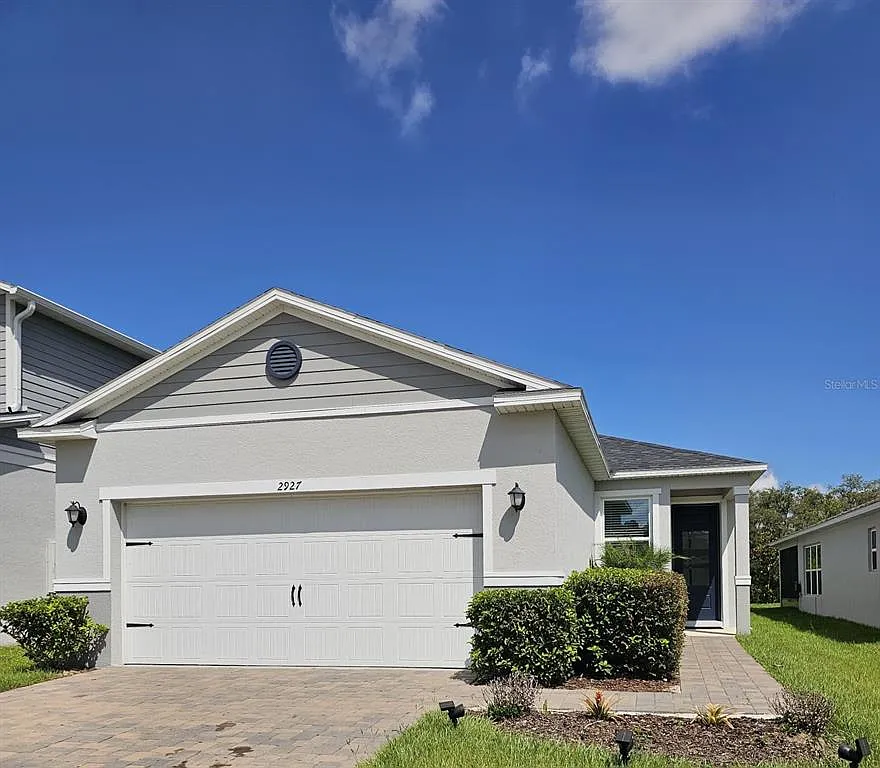 3 bed, 2.0 bath, 1656 sqft, $2,500 — Photo 2