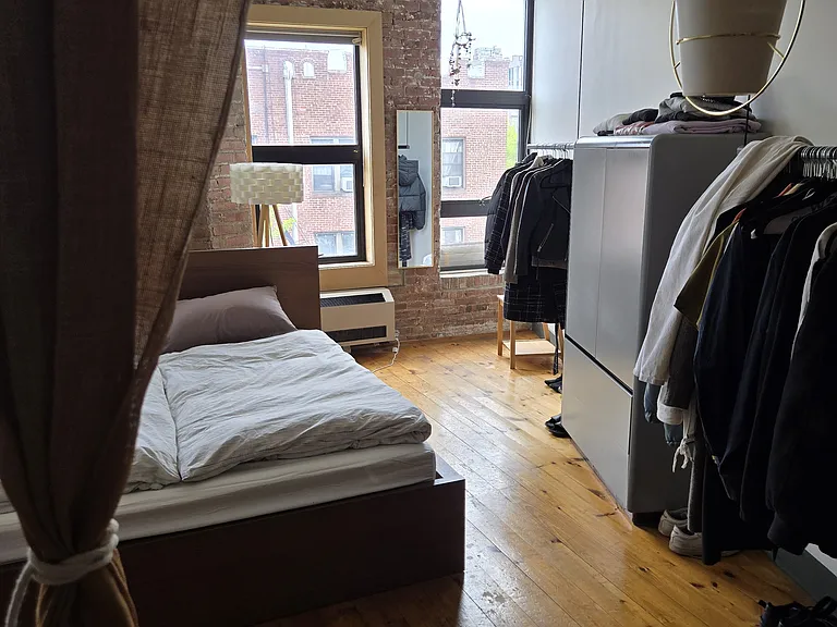 294 Graham Ave #2F — Photo 7