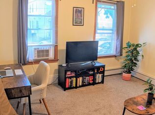 9 Bristol St APT 2, East Cambridge, MA 02141