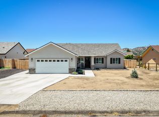 18401 Ghost Town St, Tehachapi, CA 93561