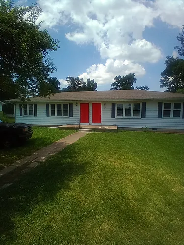 105-107 W End St #105/107 Photo 1