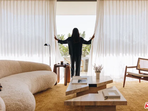 9200 Wilshire Blvd #305E, Beverly Hills, CA 90212