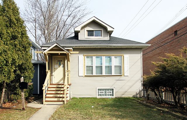 1st image of 2414 W Farwell Ave