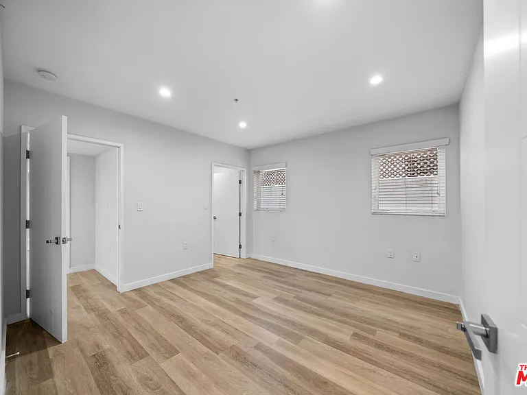 8532 Cashio St #101 — Photo 14
