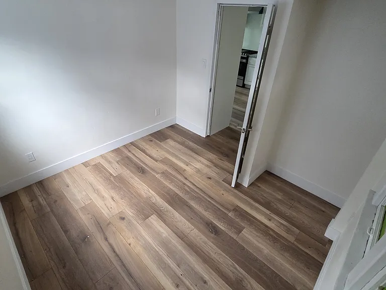 1345 S Flower St — Photo 9
