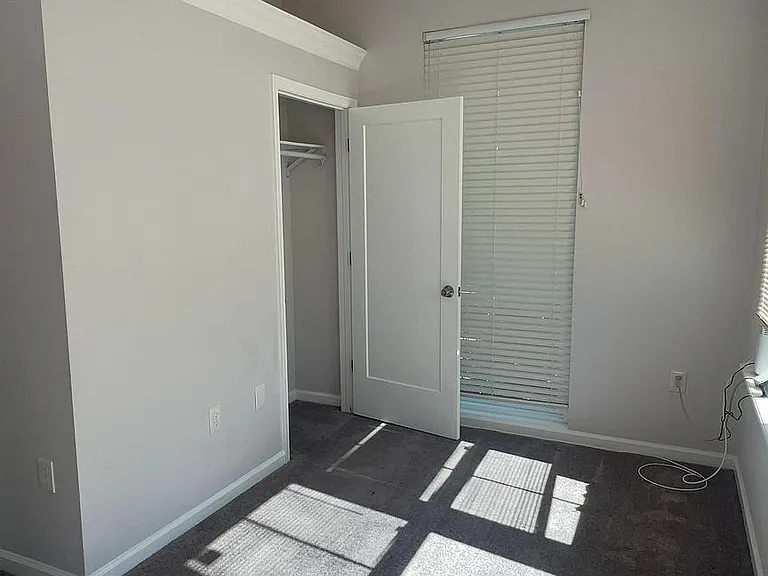 2730 22nd St NE #1 — Photo 1