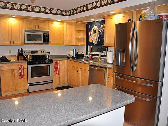 4th image of 247 Ramblewood Dr
