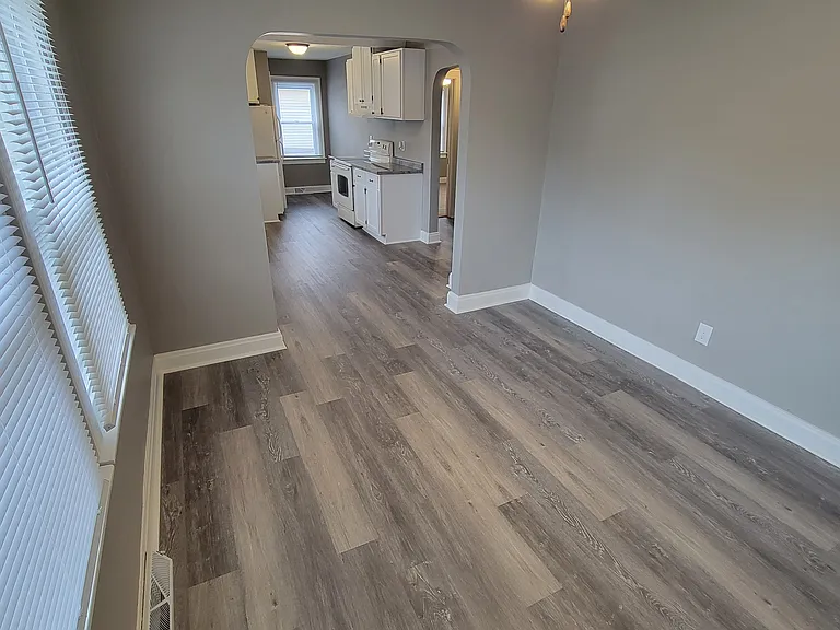 402 S McClun St — Photo 12