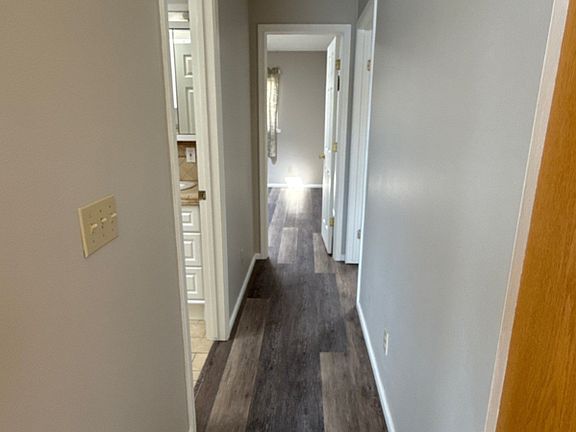 5th image of 744 NE Lake Dr