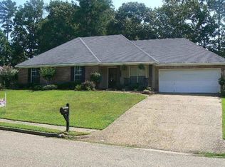105 Afton Dr, Brandon, MS 39042