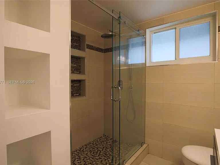 3239 W Trade Ave #9 — Photo 15