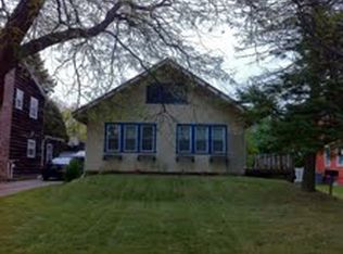 1271 Ridgewood Dr, Highland Park, IL