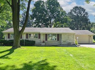 W212N4912 Weyer Rd, Menomonee Falls, WI 53051