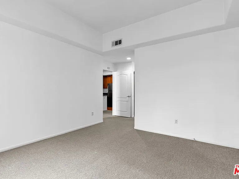 4060 Glencoe Ave #311 — Photo 15