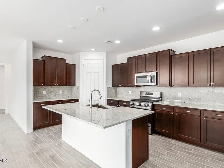 9550 E Spiral Ave — Photo 4