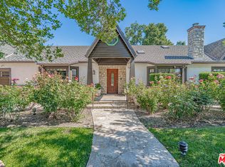 22651 Calvert St, Woodland Hills, CA 91367