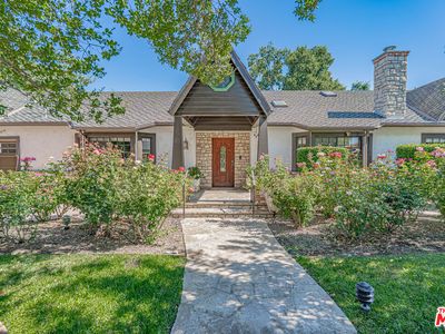 22651 Calvert St, Woodland Hills, CA, 91367