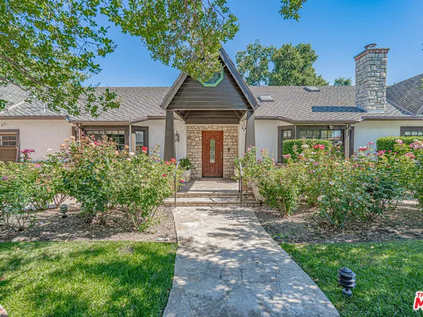 22651 Calvert St, Woodland Hills, CA 91367