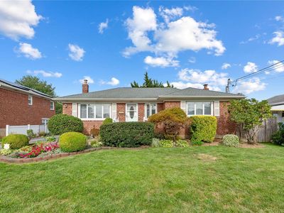 149 5th Avenue, Hicksville, NY, 11801