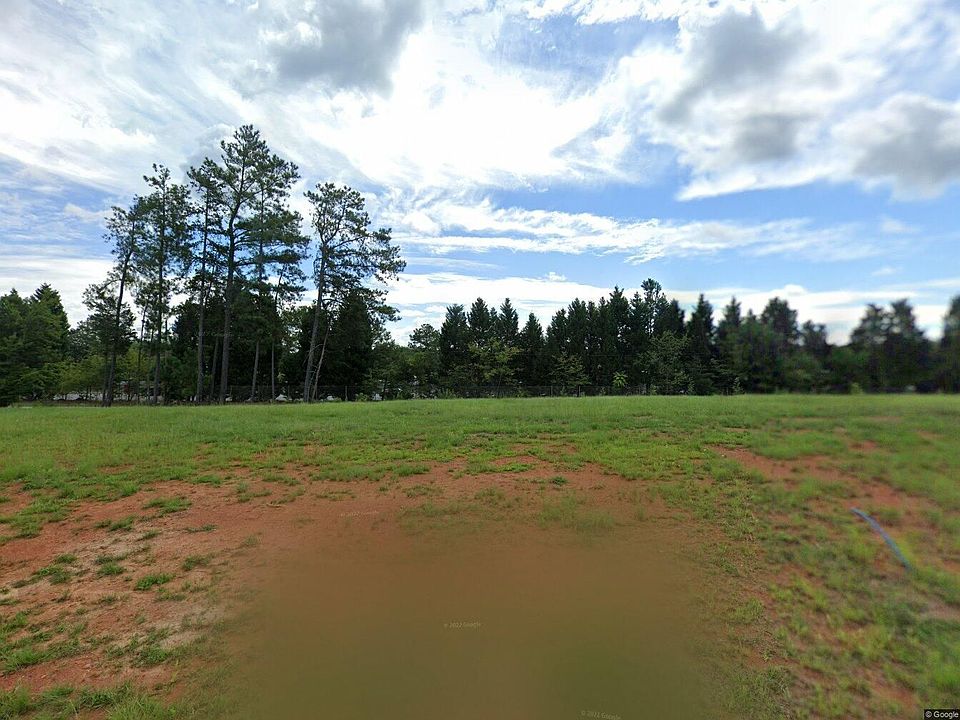 1st image of 23 Village Crest Dr